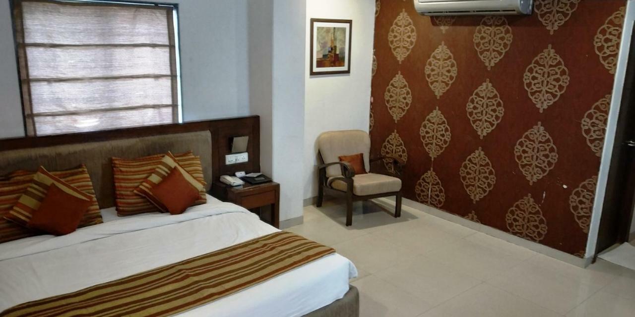 Matrix Inn Pune Eksteriør billede